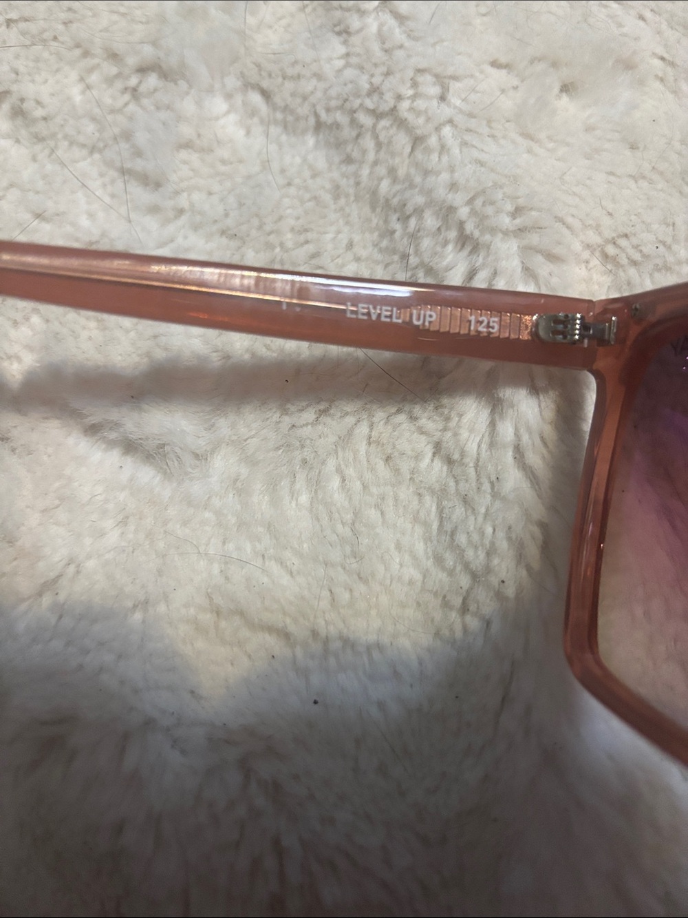 Quay rose gold sunglasses - Picture 6 of 9